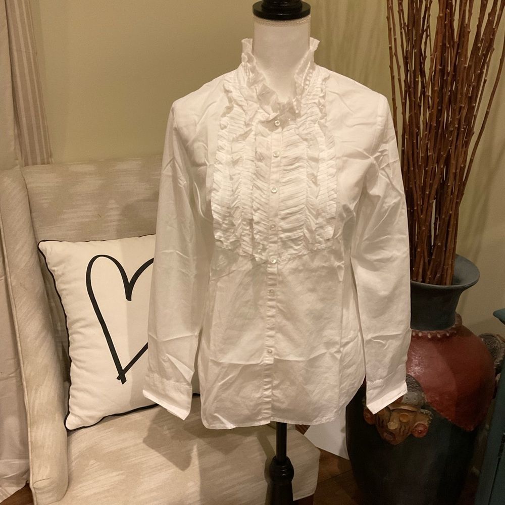 J.Crew 100% cotton button up shirt 🤍